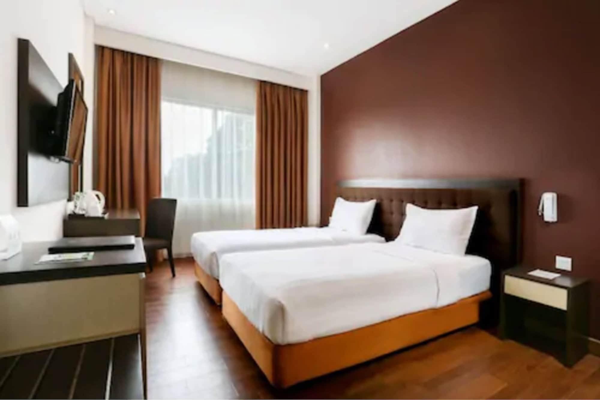Laras Asri Resort & Spa Salatiga Ngoại thất bức ảnh