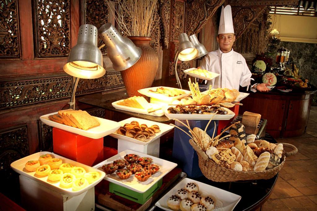 Laras Asri Resort & Spa Salatiga Ngoại thất bức ảnh